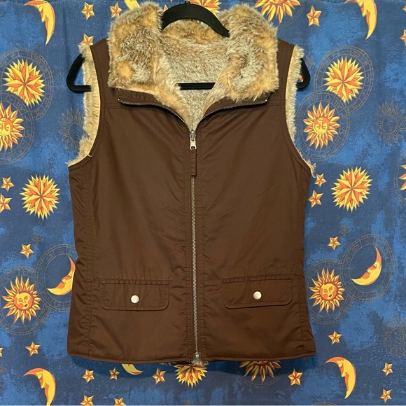 Y2K GAP reversible faux fur vest XS - Picture 7 of 12
